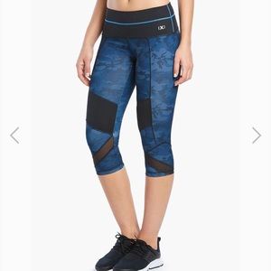 2xist Capri Leggings